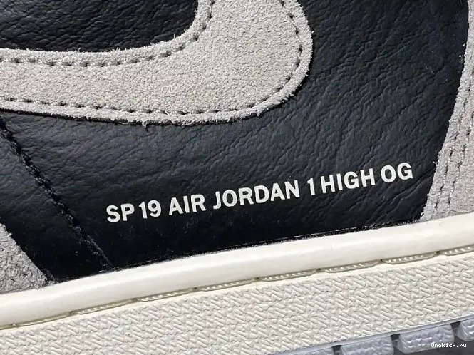One Kick Jordan OG Neutral Retro 555088-018 Grey Air 1 High 0614